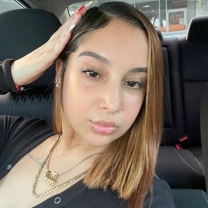 Meet your Posher, Isa